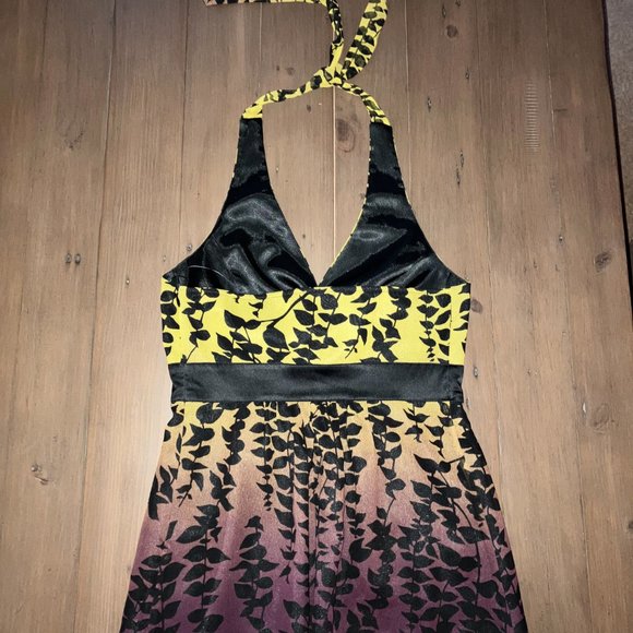 Express V-Neck Halter Top - Picture 3 of 7